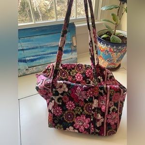 Vera Bradley Duffle Bag ✈️ 🌎
